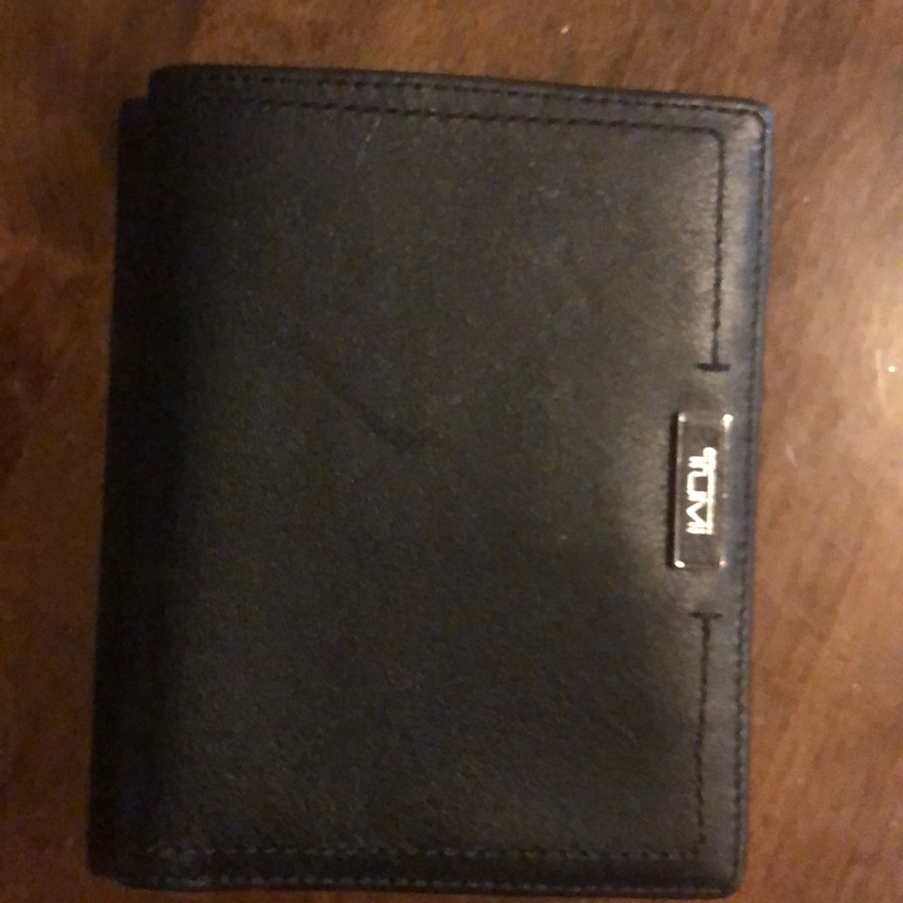 Tumi passport holder